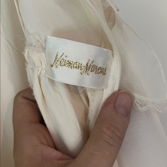 Stunning Vintage High Neck Floral Lace Ivory Wedding Dress XS with Veil - Picture 14 of 16